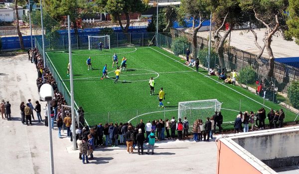 Campo di calcio Liceo Statale Carlo Troya