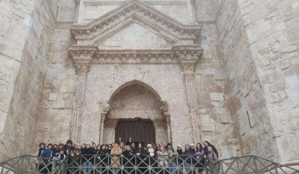 Studenti Erasmus al Castel del Monte